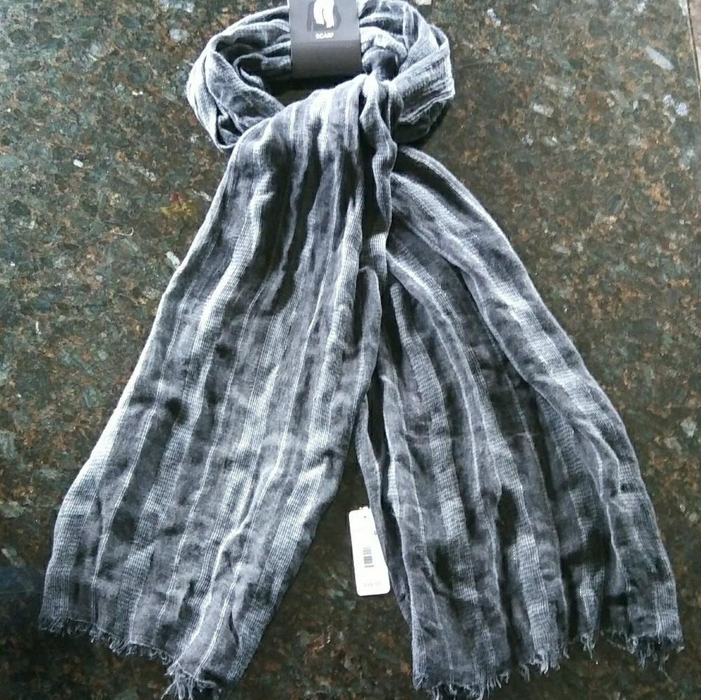 Massini Scarf